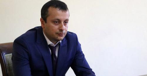 Фуад Шихиев. Фото: пресс-служба администрации Дербентского района Дагестана http://dagpravda.ru/novosti/i-o-glavy-derbentskogo-rajona-stal-fuad-shihiev Фуад Шихиев. Фото: пресс-служба администрации Дербентского района Дагестана http://dagpravda.ru/novosti/i-o-glavy-derbentskogo-rajona-stal-fuad-shihiev