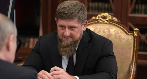 Рамзан Кадыров на встрече с Владимиром Путиным. Фото предоставлено пресс-службой Кремля. http://kremlin.ru/catalog/regions/CE/events/54342/photos Рамзан Кадыров на встрече с Владимиром Путиным. Фото предоставлено пресс-службой Кремля. http://kremlin.ru/catalog/regions/CE/events/54342/photos