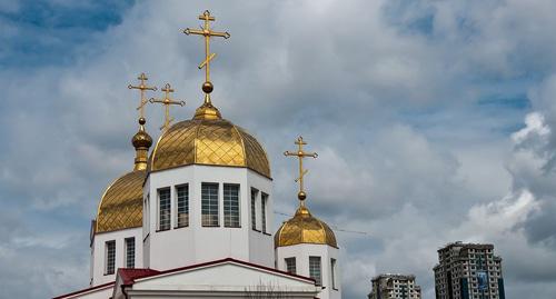 Храм Михаила Архангела в Грозном. Фото Краснов Сергей https://ru.wikipedia.org/wiki/Храм_Михаила_Архангела_(Грозный)#/media/File:Hram-mihail-arhangel(Grozniy).jpg Храм Михаила Архангела в Грозном. Фото Краснов Сергей https://ru.wikipedia.org/wiki/Храм_Михаила_Архангела_(Грозный)#/media/File:Hram-mihail-arhangel(Grozniy).jpg