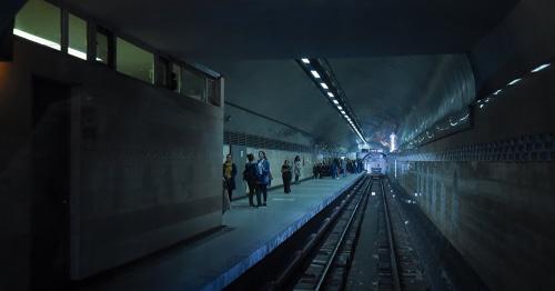 Платформа станции метро Баку. Фото © Sputnik / Murad Orujov
https://ru.sputnik.az/incidents/20180703/416040545/baku-metro-poeazd-tonnel.html Платформа станции метро Баку. Фото © Sputnik / Murad Orujov
https://ru.sputnik.az/incidents/20180703/416040545/baku-metro-poeazd-tonnel.html