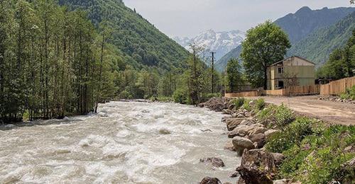 Река Ненскра. Фото http://energy.gov.ge/ https://sputnik-georgia.ru/economy/20151231/229651001.html Река Ненскра. Фото http://energy.gov.ge/ https://sputnik-georgia.ru/economy/20151231/229651001.html