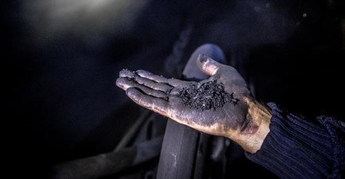 Шахта. Фото: Sputnik / Алексей Куденко
https://sputnik-georgia.ru/incidents/20180716/241228056/Tragedija-v-Tkibuli-ugolnye-shahty-mozhet-perejti-gosudarstvu.html Шахта. Фото: Sputnik / Алексей Куденко
https://sputnik-georgia.ru/incidents/20180716/241228056/Tragedija-v-Tkibuli-ugolnye-shahty-mozhet-perejti-gosudarstvu.html