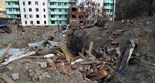 Итоги спецоперации в поселке Временный, 2014 год. Фото https://memohrc.org/ru/news/dagestan-itogi-specoperacii-v-poselke-vremennyy-foto Итоги спецоперации в поселке Временный, 2014 год. Фото https://memohrc.org/ru/news/dagestan-itogi-specoperacii-v-poselke-vremennyy-foto