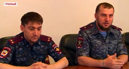 Артур Алханов (слева) Фото кадр видео Грозный TV https://grozny.tv/cat.php?id=55&page=351 Артур Алханов (слева) Фото кадр видео Грозный TV https://grozny.tv/cat.php?id=55&page=351