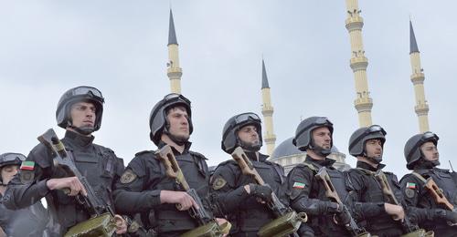 Военнослужащие Чеченской Республики. Фото: REUTERS/Host Photo Agency/RIA Novosti Военнослужащие Чеченской Республики. Фото: REUTERS/Host Photo Agency/RIA Novosti