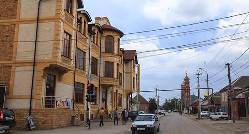 Улица Шали, Чечня. Фото Шалиец https://ru.wikipedia.org/wiki/Шали#/media/File:Город_Шали.jpg Улица Шали, Чечня. Фото Шалиец https://ru.wikipedia.org/wiki/Шали#/media/File:Город_Шали.jpg
