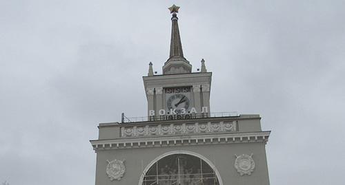 Часы на здании железнодорожного вокзала. Волгоград. Фото Вячеслава Ященко для "Кавказского узла" Часы на здании железнодорожного вокзала. Волгоград. Фото Вячеслава Ященко для "Кавказского узла"