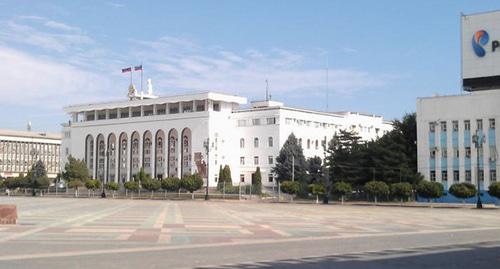 Дом правительства в Дагестане. Фото: bagatyrevkazim http://wikimapia.org Дом правительства в Дагестане. Фото: bagatyrevkazim http://wikimapia.org