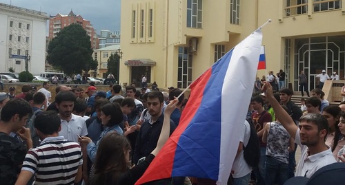 Митинг в Махачкале 12 июня 2017 года. Фото корреспондента "Кавказского узла".
Митинг в Махачкале 12 июня 2017 года. Фото корреспондента "Кавказского узла".
