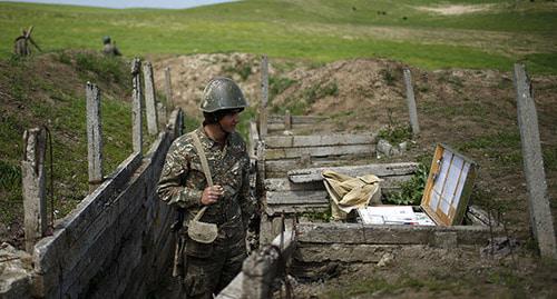 На линии соприкосновения в Нагорном Карабахе. Фото: REUTERS/Staff На линии соприкосновения в Нагорном Карабахе. Фото: REUTERS/Staff