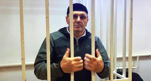 Оюб Титиев в суде. Фото Патимат Махмудовой для "Кавказского узла" Оюб Титиев в суде. Фото Патимат Махмудовой для "Кавказского узла"