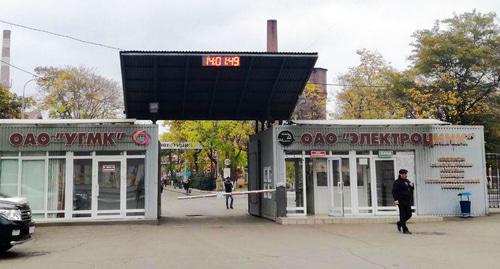 Проходная завода "Электроцинк". Фото Эммы Марзоевой для "Кавказского узла" Проходная завода "Электроцинк". Фото Эммы Марзоевой для "Кавказского узла"