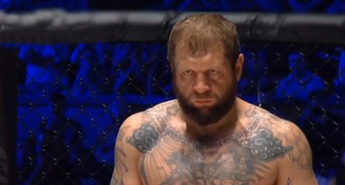 Александр Емельяненко. Кадр из видео пользователя True Gym MMA https://www.youtube.com/watch?v=djvzeBB8vjs
Александр Емельяненко. Кадр из видео пользователя True Gym MMA https://www.youtube.com/watch?v=djvzeBB8vjs