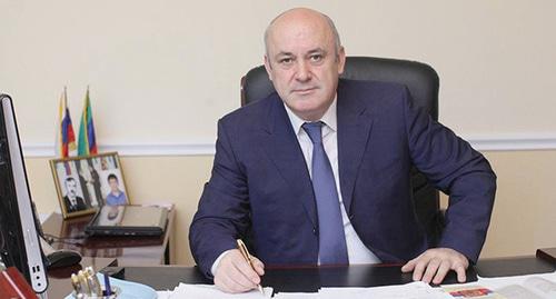 Раджаб Абдулатипов. Кадр из видео пользователя On TV https://www.youtube.com/watch?v=d9d3eg3ovVQ
Раджаб Абдулатипов. Кадр из видео пользователя On TV https://www.youtube.com/watch?v=d9d3eg3ovVQ