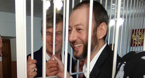 Магомед Хазбиев в зале суда. 1 октября 2018 г. Фото Умара Йовлоя для "Кавказского узла" Магомед Хазбиев в зале суда. 1 октября 2018 г. Фото Умара Йовлоя для "Кавказского узла"