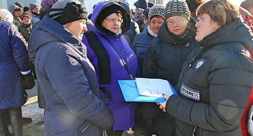 Пикет шахтеров в Гуково. Фото Вячеслава Прудникова для "Кавказского узла" Пикет шахтеров в Гуково. Фото Вячеслава Прудникова для "Кавказского узла"