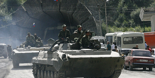 Военный конфликт 2008 г. Южная Осетия. Фото: REUTERS/Sergei Karpukhin Военный конфликт 2008 г. Южная Осетия. Фото: REUTERS/Sergei Karpukhin