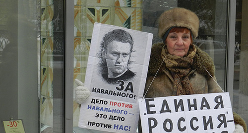 Галина Тихенко в одиночном пикете. Волгоград, 31 декабря 2018 г. Фото Татьяны Филимоновой для "Кавказского узла" Галина Тихенко в одиночном пикете. Волгоград, 31 декабря 2018 г. Фото Татьяны Филимоновой для "Кавказского узла"