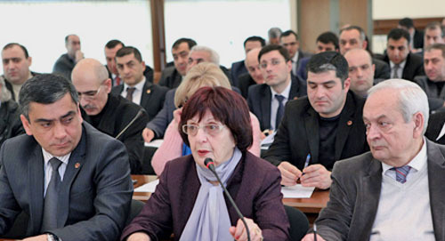 Очередная сессия Совета старейшин Еревана. Ереван, 19 марта 2013 г. Фото: http://www.yerevan.am/
Очередная сессия Совета старейшин Еревана. Ереван, 19 марта 2013 г. Фото: http://www.yerevan.am/