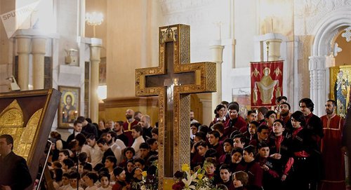 Пасхальаня служба в храме Самеба . Фото Sputnik / STRINGER
https://sputnik-georgia.ru/religion/20190106/243782222/Pochemu-pravoslavnoe-Rozhdestvo-prazdnuetsya-7-yanvarya-Istoriya-prazdnika.html Пасхальаня служба в храме Самеба . Фото Sputnik / STRINGER
https://sputnik-georgia.ru/religion/20190106/243782222/Pochemu-pravoslavnoe-Rozhdestvo-prazdnuetsya-7-yanvarya-Istoriya-prazdnika.html