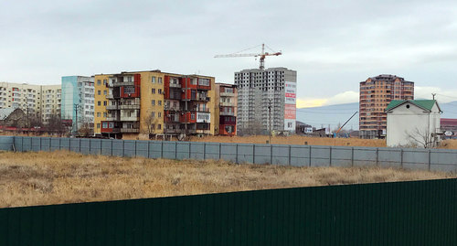 Спорный участок в парке "Ак-Гель". Махачкала. Фото Патимат Махмудовой для "Кавказского узла" Спорный участок в парке "Ак-Гель". Махачкала. Фото Патимат Махмудовой для "Кавказского узла"