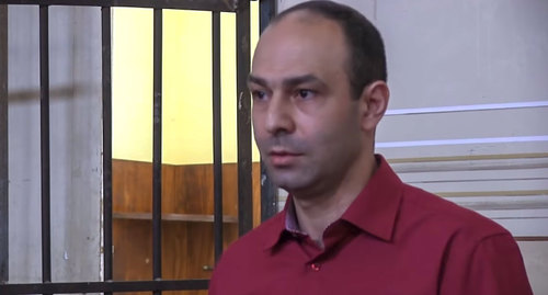 Мгер Енокян. Фото Кадр видео
HetqTV https://www.youtube.com/watch?v=G3nYIh2Nx2M
Мгер Енокян. Фото Кадр видео
HetqTV https://www.youtube.com/watch?v=G3nYIh2Nx2M