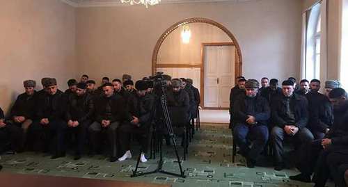 Собрание представителей духовенства Ингушетии. Фото: пресс-служба муфтията Ингушетии http://muftiyatri.ru/wp-content/uploads/2019/01/WhatsApp-Image-2019-01-14-at-18.08.00.jpeg Собрание представителей духовенства Ингушетии. Фото: пресс-служба муфтията Ингушетии http://muftiyatri.ru/wp-content/uploads/2019/01/WhatsApp-Image-2019-01-14-at-18.08.00.jpeg