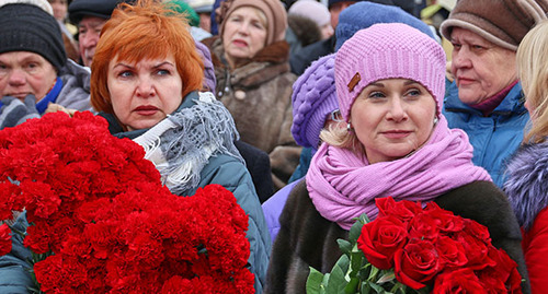 Прощание с погибшими во время взрыва в Шахтах. Фото Вячеслава Прудникова для "Кавказского узла" Прощание с погибшими во время взрыва в Шахтах. Фото Вячеслава Прудникова для "Кавказского узла"