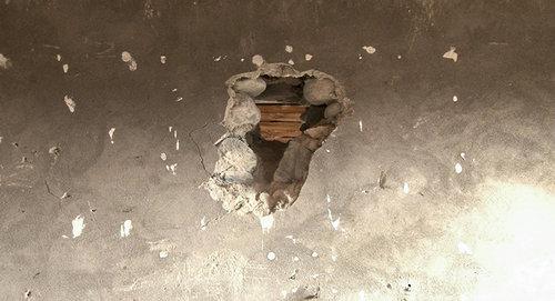 Поврежденный обстрелом дом. Фото Sputnik / Ramil Ibrahimov
https://az.sputniknews.ru/karabakh/20190119/418998047/Protivnik-vnov-obstrelyal-azerbaydzhanskie-sela.html Поврежденный обстрелом дом. Фото Sputnik / Ramil Ibrahimov
https://az.sputniknews.ru/karabakh/20190119/418998047/Protivnik-vnov-obstrelyal-azerbaydzhanskie-sela.html