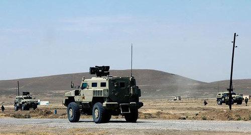 Азербайджанская военная техника на учениях. Фото пресс-службы Минобороны Азербайджана. https://mod.gov.az/ru/news/v-baku-zavershilos-uchenie-po-samoocenke-razvedyvatelnoj-roty-kov-video-22813.html Азербайджанская военная техника на учениях. Фото пресс-службы Минобороны Азербайджана. https://mod.gov.az/ru/news/v-baku-zavershilos-uchenie-po-samoocenke-razvedyvatelnoj-roty-kov-video-22813.html