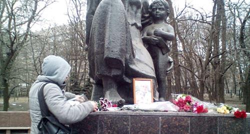 Участник акции в поддержку Шевченко. Фото: Валерий Люгаев для "Кавказского узла". Участник акции в поддержку Шевченко. Фото: Валерий Люгаев для "Кавказского узла".