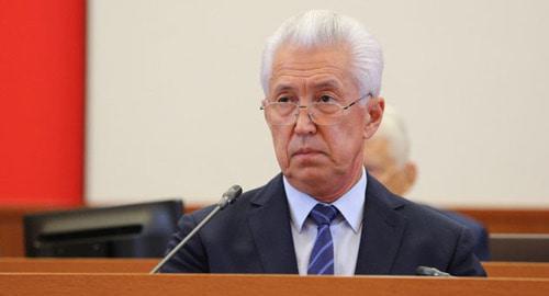 Глава Дагестана Владимир Васильев. Фото http://president.e-dag.ru/novosti/v-centre-vnimaniya/vladimir-vasilev-utverzhden-v-dolzhnosti-glavy-dagestana Глава Дагестана Владимир Васильев. Фото http://president.e-dag.ru/novosti/v-centre-vnimaniya/vladimir-vasilev-utverzhden-v-dolzhnosti-glavy-dagestana