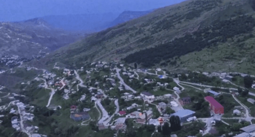 Село Мехельта в Гумбетовском районе Дагестана. Кадр видео пользователя "Джамайка Расулов" на YouTube. https://www.youtube.com/watch?v=aYwKpEhVoeM Село Мехельта в Гумбетовском районе Дагестана. Кадр видео пользователя "Джамайка Расулов" на YouTube. https://www.youtube.com/watch?v=aYwKpEhVoeM
