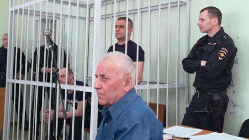 Подсудимый Юраслав Бабаян (второй справа) в зале суда. Волгоград, 4 марта 2019 г. Фото Татьяны Филимоновой для "Кавказского узла" Подсудимый Юраслав Бабаян (второй справа) в зале суда. Волгоград, 4 марта 2019 г. Фото Татьяны Филимоновой для "Кавказского узла"