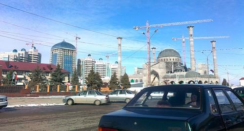 Строящаяся мечеть в Шали. февраль 2017 года. Фото: Джалвади Малаев, - https://www.facebook.com/photo.php?fbid=1896186753947512&set=a.1389980897901436.1073741828.100006686164700&type=3&theater, CC BY-SA 3.0, https://commons.wikimedia.org/w/index.php?curid=55766501 Строящаяся мечеть в Шали. февраль 2017 года. Фото: Джалвади Малаев, - https://www.facebook.com/photo.php?fbid=1896186753947512&set=a.1389980897901436.1073741828.100006686164700&type=3&theater, CC BY-SA 3.0, https://commons.wikimedia.org/w/index.php?curid=55766501