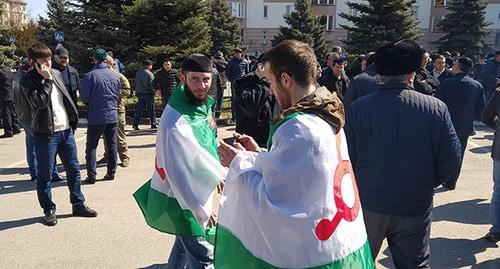 Митинг в Магасе. 26 марта 2019 года. Фото Умара Йовлоя для "Кавказского узла" Митинг в Магасе. 26 марта 2019 года. Фото Умара Йовлоя для "Кавказского узла"