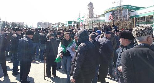 Митинг в Магасе, 26 марта 2019 года. Фото Умара Йовлоя для "Кавказского узла". года Митинг в Магасе, 26 марта 2019 года. Фото Умара Йовлоя для "Кавказского узла". года