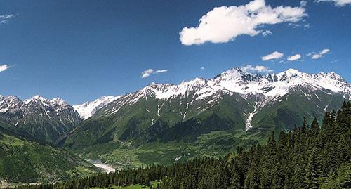 Горы Грузии. Фото: T.Dept Original uploader was Polscience at en.wikipedia - Transferred from en.wikipedia https://ru.wikipedia.org Горы Грузии. Фото: T.Dept Original uploader was Polscience at en.wikipedia - Transferred from en.wikipedia https://ru.wikipedia.org