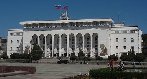 Дом Правительства в Махачкале. Фото: Котомкина https://ru.wikipedia.org Дом Правительства в Махачкале. Фото: Котомкина https://ru.wikipedia.org