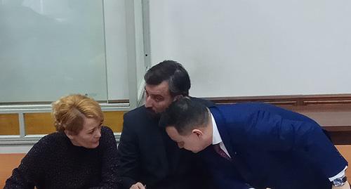 Анастасия Шевченко на заседании Ростовского областного суда со своей защитой. Фото Константина Волгина для "Кавказского узла" Анастасия Шевченко на заседании Ростовского областного суда со своей защитой. Фото Константина Волгина для "Кавказского узла"