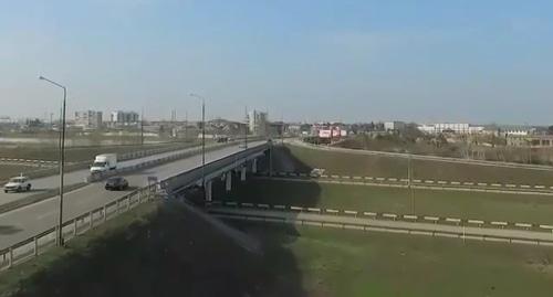 Южный въезд в Баксан. Автор: Тхакумачев - собственная работа, CC BY-SA 4.0, https://commons.wikimedia.org/w/index.php?curid=72337804 Южный въезд в Баксан. Автор: Тхакумачев - собственная работа, CC BY-SA 4.0, https://commons.wikimedia.org/w/index.php?curid=72337804