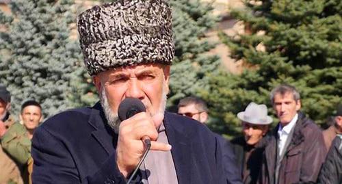 Ахмед Барахоев. Кадр из видео пользователя Правда Ингушетии https://www.youtube.com/watch?v=G4EdB0NJRek Ахмед Барахоев. Кадр из видео пользователя Правда Ингушетии https://www.youtube.com/watch?v=G4EdB0NJRek