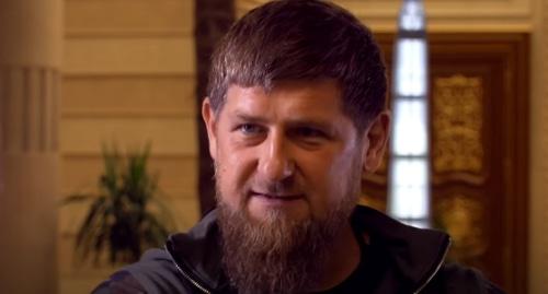 Рамзан Кадыров. Стоп-кадр видео BBC News - Русская служба. https://www.youtube.com/watch?v=jp65fNM4Mj8 Рамзан Кадыров. Стоп-кадр видео BBC News - Русская служба. https://www.youtube.com/watch?v=jp65fNM4Mj8