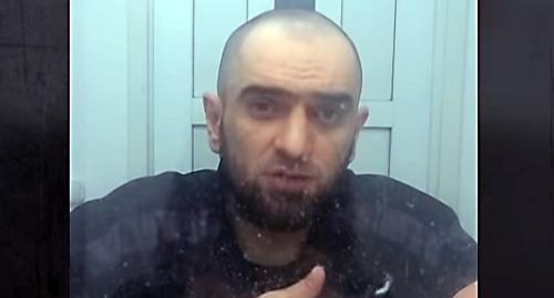 Аслан Черкесов, осужденный за убийство футбольного фаната. Фото: кадр видео "Кавказского узла" Аслан Черкесов, осужденный за убийство футбольного фаната. Фото: кадр видео "Кавказского узла"