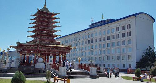 Площадь Ленина, Элиста, Калмыкия. Фото: Rartat https://ru.wikipedia.org Площадь Ленина, Элиста, Калмыкия. Фото: Rartat https://ru.wikipedia.org
