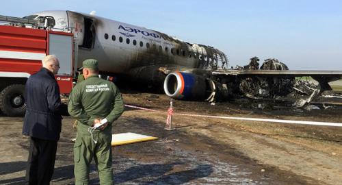 Председатель СК России на месте трагедии в столичном аэропорту Шереметьево. Фото Пресс-служба СК РФ Председатель СК России на месте трагедии в столичном аэропорту Шереметьево. Фото Пресс-служба СК РФ