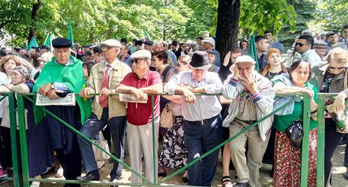 Участники митинга. Нальчик, 21 мая 2019 г. Фото Людмилы Маратовой для "Кавказского узла" Участники митинга. Нальчик, 21 мая 2019 г. Фото Людмилы Маратовой для "Кавказского узла"