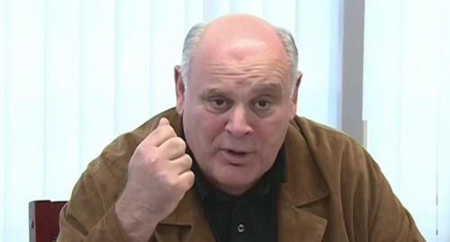 Аслан Бжания. Скриншот видео FOND APRA
https://www.youtube.com/watch?v=mtML3L7lE-o Аслан Бжания. Скриншот видео FOND APRA
https://www.youtube.com/watch?v=mtML3L7lE-o