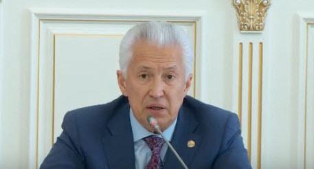Владимир Васильев. Скриншот видео РИА "Дагестан" https://www.youtube.com/watch?v=g6P9V0-3pNY Владимир Васильев. Скриншот видео РИА "Дагестан" https://www.youtube.com/watch?v=g6P9V0-3pNY
