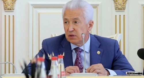 Владимир Васильев. Фото: пресс-служба главы Дагестана. http://president.e-dag.ru/novosti/v-centre-vnimaniya/glava-dagestana-poblagodaril-rukovoditelya-minselkhozproda-rd-za-provodimuyu-rabotu Владимир Васильев. Фото: пресс-служба главы Дагестана. http://president.e-dag.ru/novosti/v-centre-vnimaniya/glava-dagestana-poblagodaril-rukovoditelya-minselkhozproda-rd-za-provodimuyu-rabotu